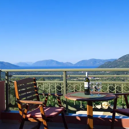 Villa Grizata Sleeps 4 *