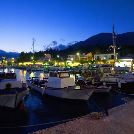 Grizata Sleeps 4 Villa