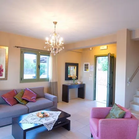 Grizata Sleeps 4 Villa Chaliotata